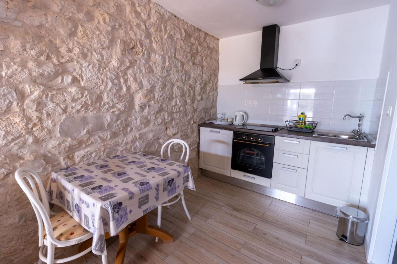 Apartman Diran Биоград на Мору Екстериор снимка
